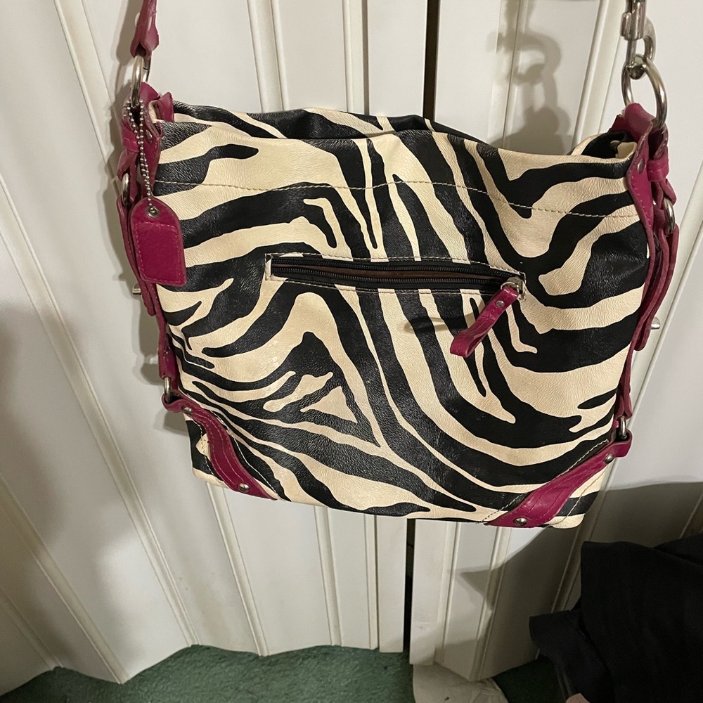Purse - Picture 2 of 8